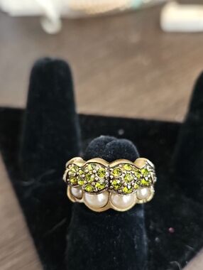 Vintage Heidi Daus Pearl and Peridot Crystal Statement Ring